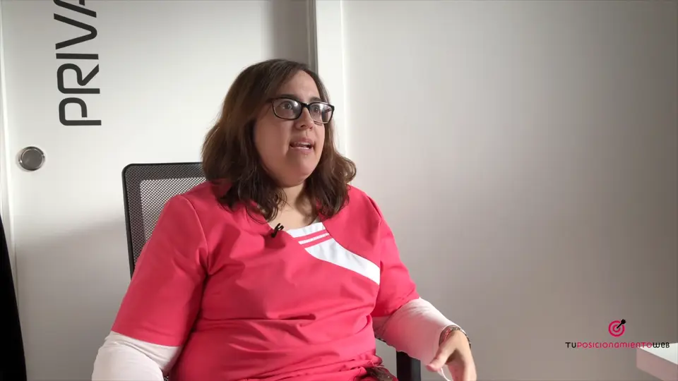 Testimonio en vídeo de Clínica Dental Del Saz, cliente de Tu Posicionamiento Web
